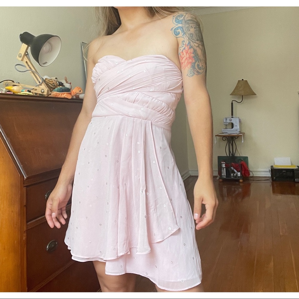 EXPRESS Light Pink Silver Sparkle Strapless Mini Dress ~ Size 4
